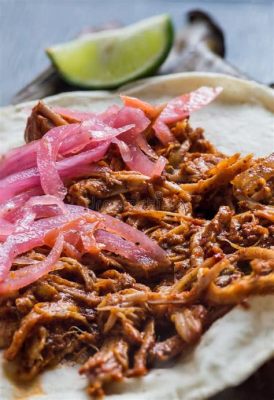  Cochinita Pibil: Un Sogno di Maiale Marinato che Si Scioglie in Bocca!