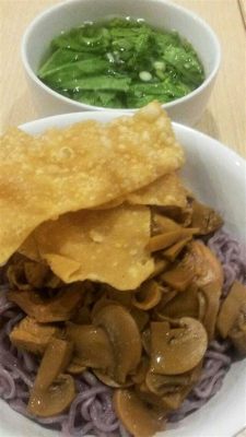  La zuppa di noodles di funghi e taro: un abbraccio caldo e confortante con una nota dolce e terrosa!